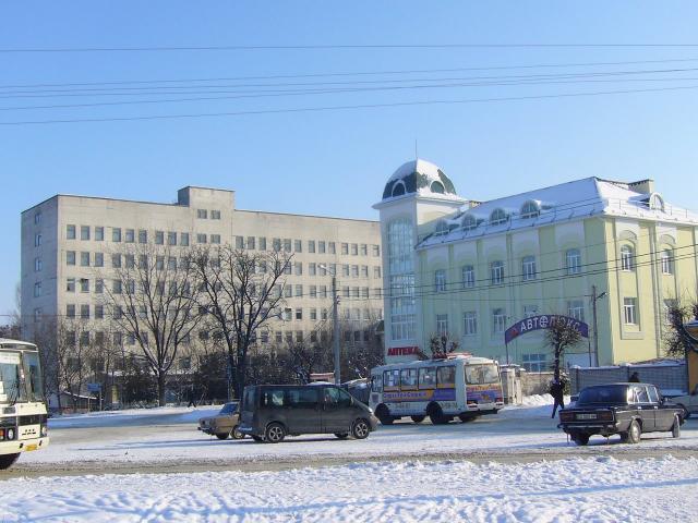 Начало ул.Шевченко. Новостройка напротив городской поликлиники